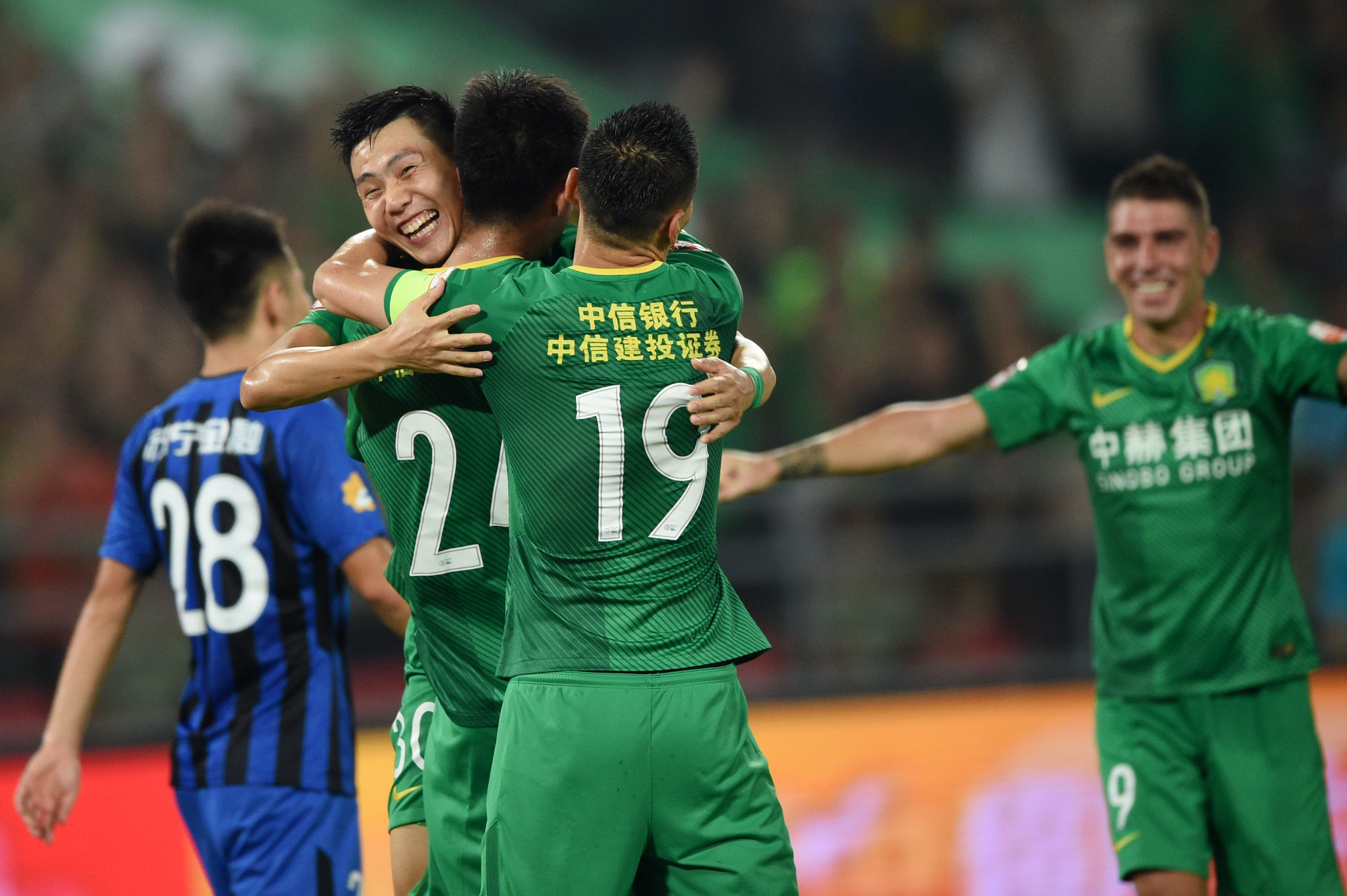 关于四川FC遭遇河南中赫国安，表现不如人意的信息